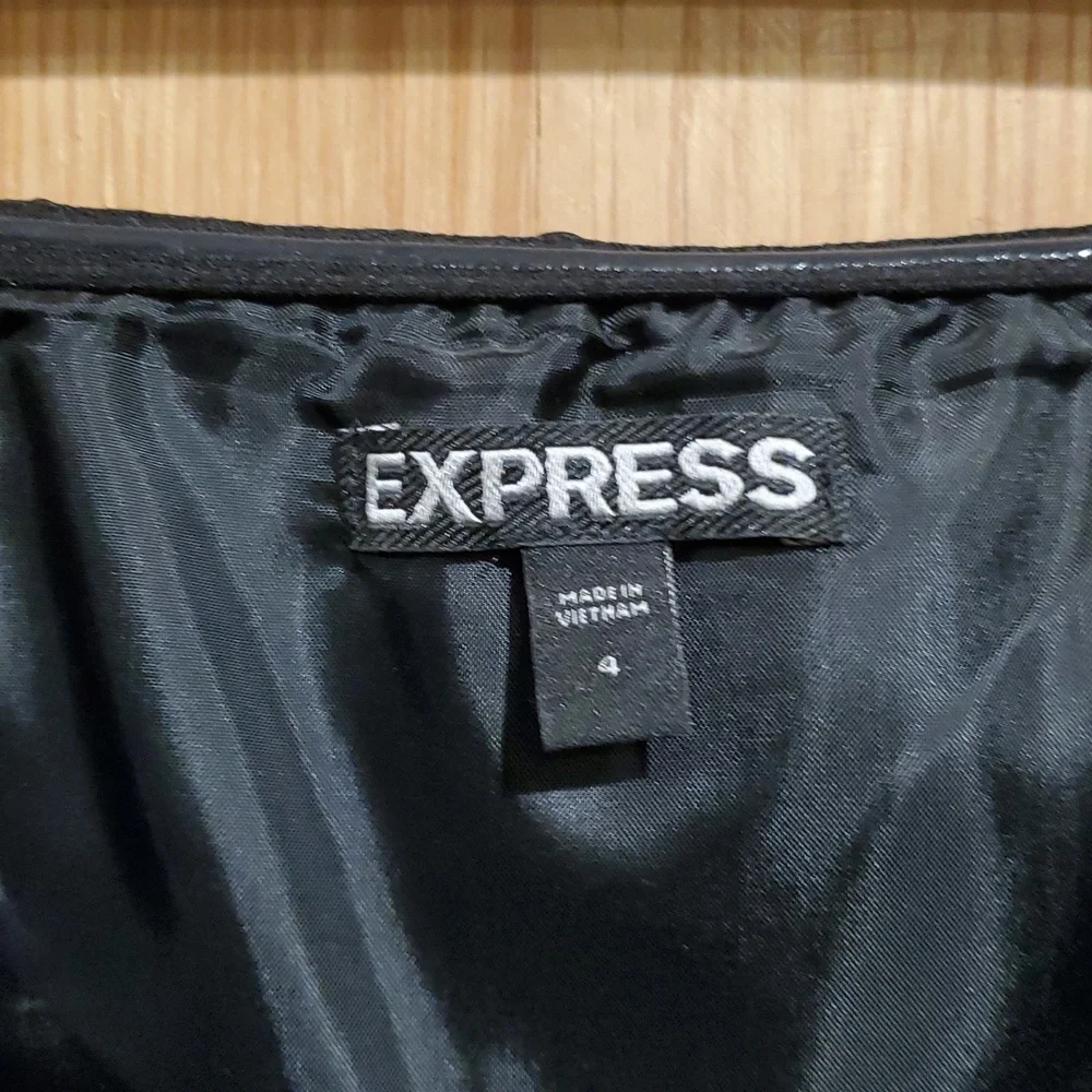 Express Women's Size 4 Black Strapless Pleated Midi Dress with Mesh Detail - Picture 2 of 7